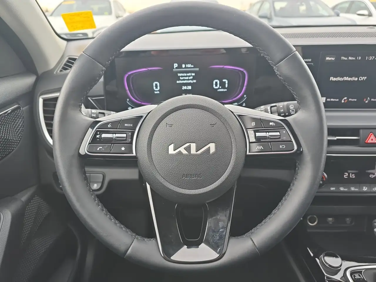 Kia Seltos снимка Kia Seltos
