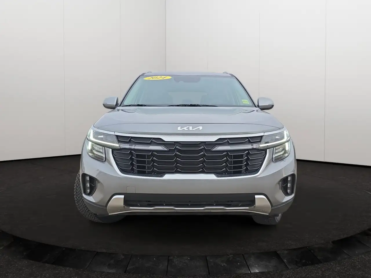 Kia Seltos снимка Kia Seltos