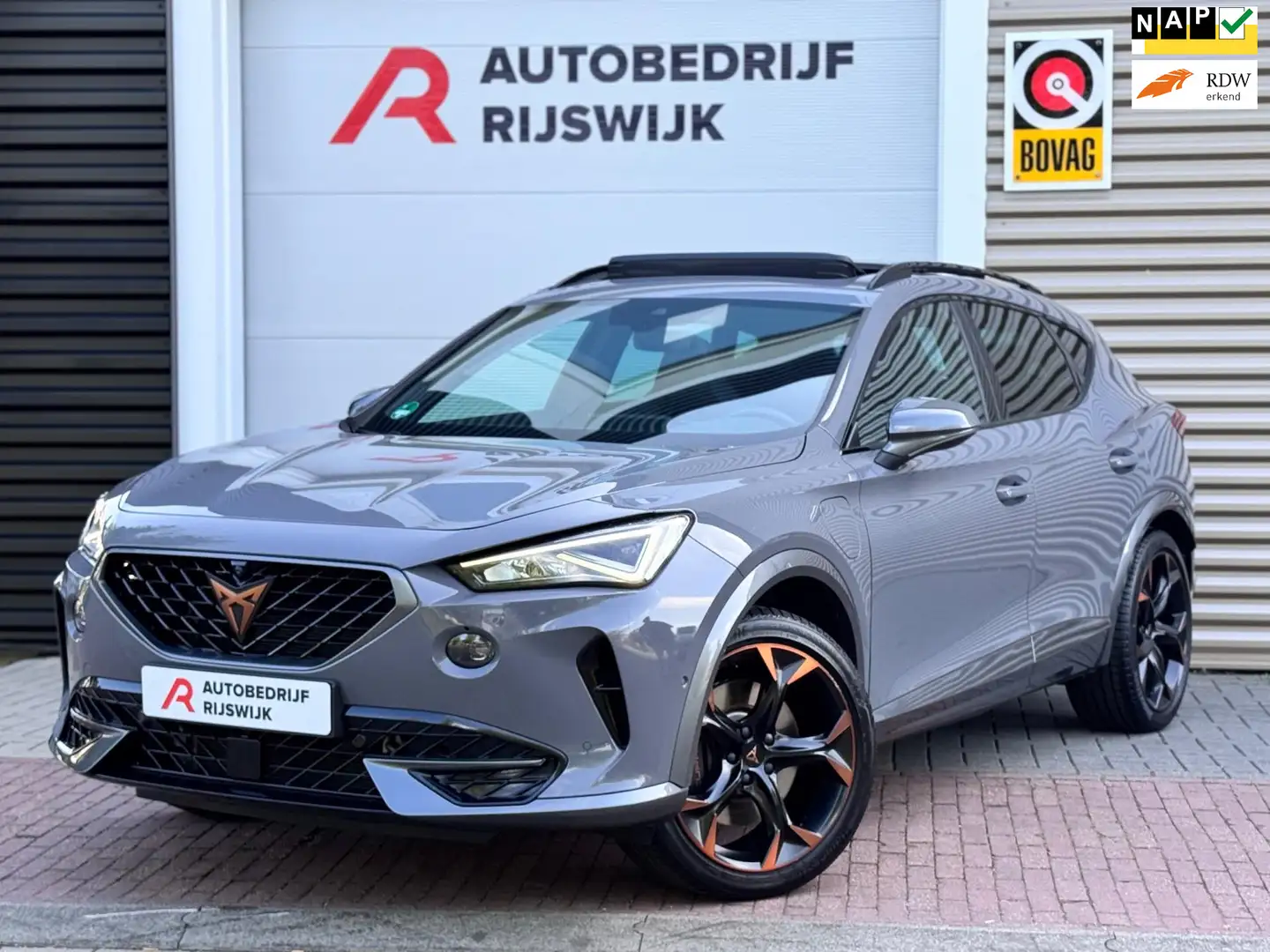 CUPRA Formentor 1.4 e-Hybrid VZ Copper Edition Pano/360/Memory Grijs - 1