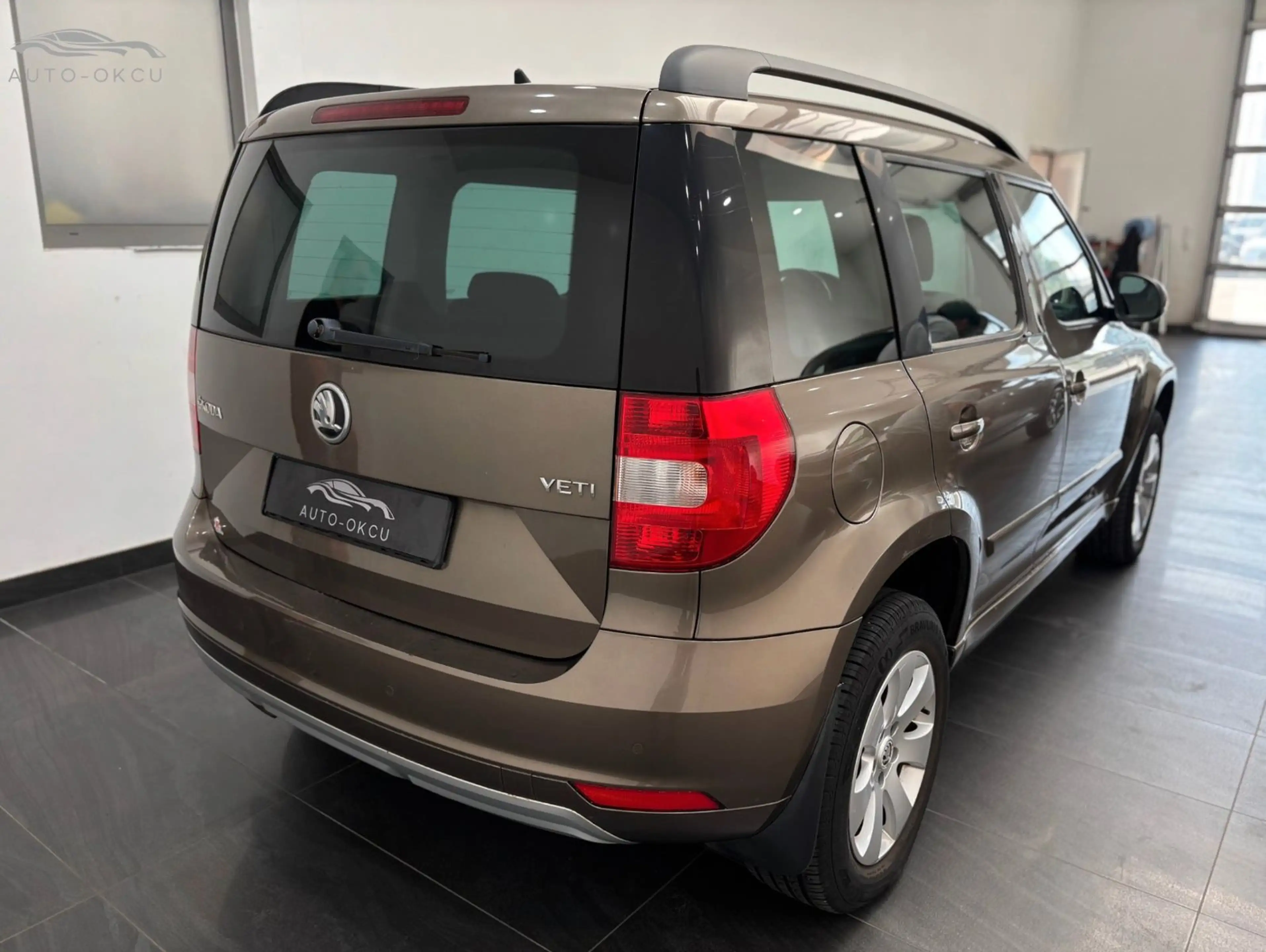 Skoda Yeti 1.2 TSI DSG-Cool Edition KLIMA/PDC/HU:NEU — photo 4