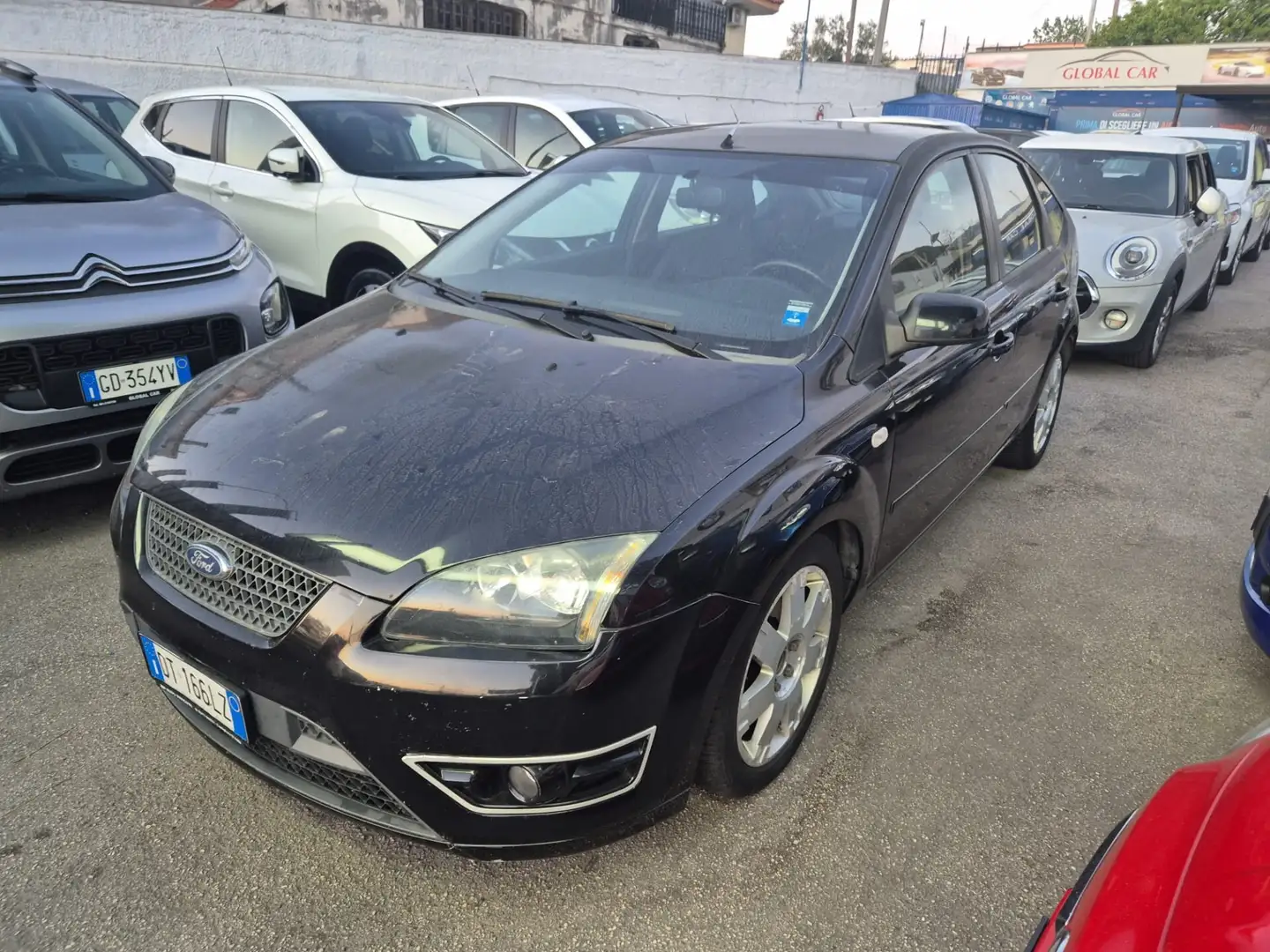 Ford Focus 1.8 tdci berlina Noir - 1