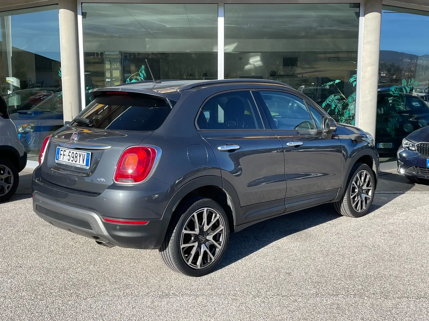Fiat 500X 2.0 mjt Cross Plus 4x4 140cv auto Grijs - 2