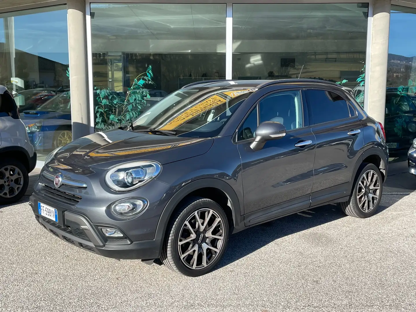 Fiat 500X 2.0 mjt Cross Plus 4x4 140cv auto Grijs - 1