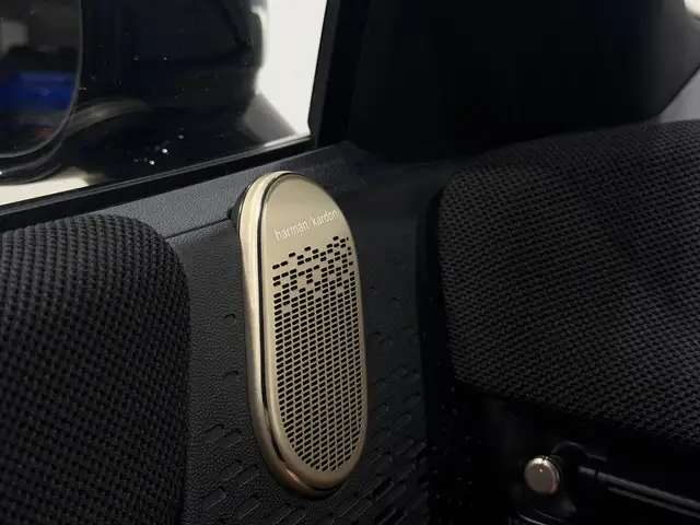 MINI Hatch view 24