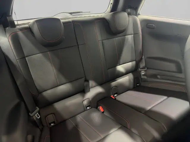 Mini Cooper view 12