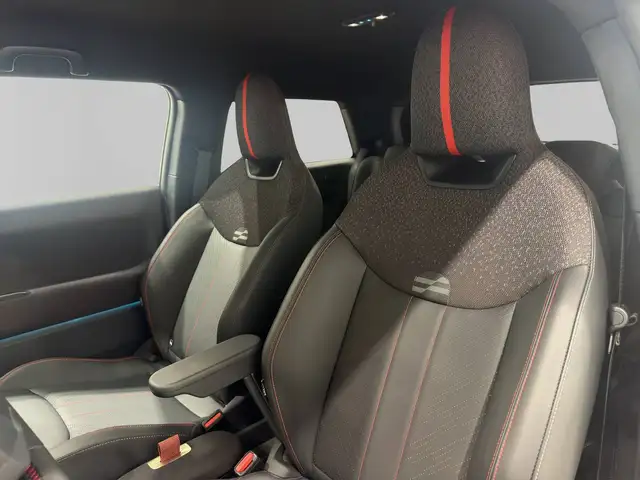 Mini Cooper view 10