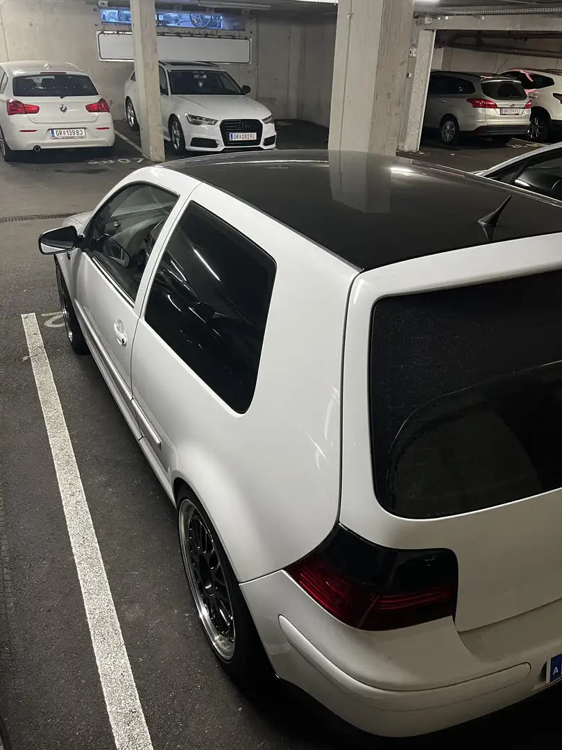 Volkswagen Golf GTI Turbo - 2