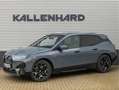 BMW iX xDrive50 - 112 kWh - Sportpakket - Driving Ass Pro Grijs - thumbnail 1