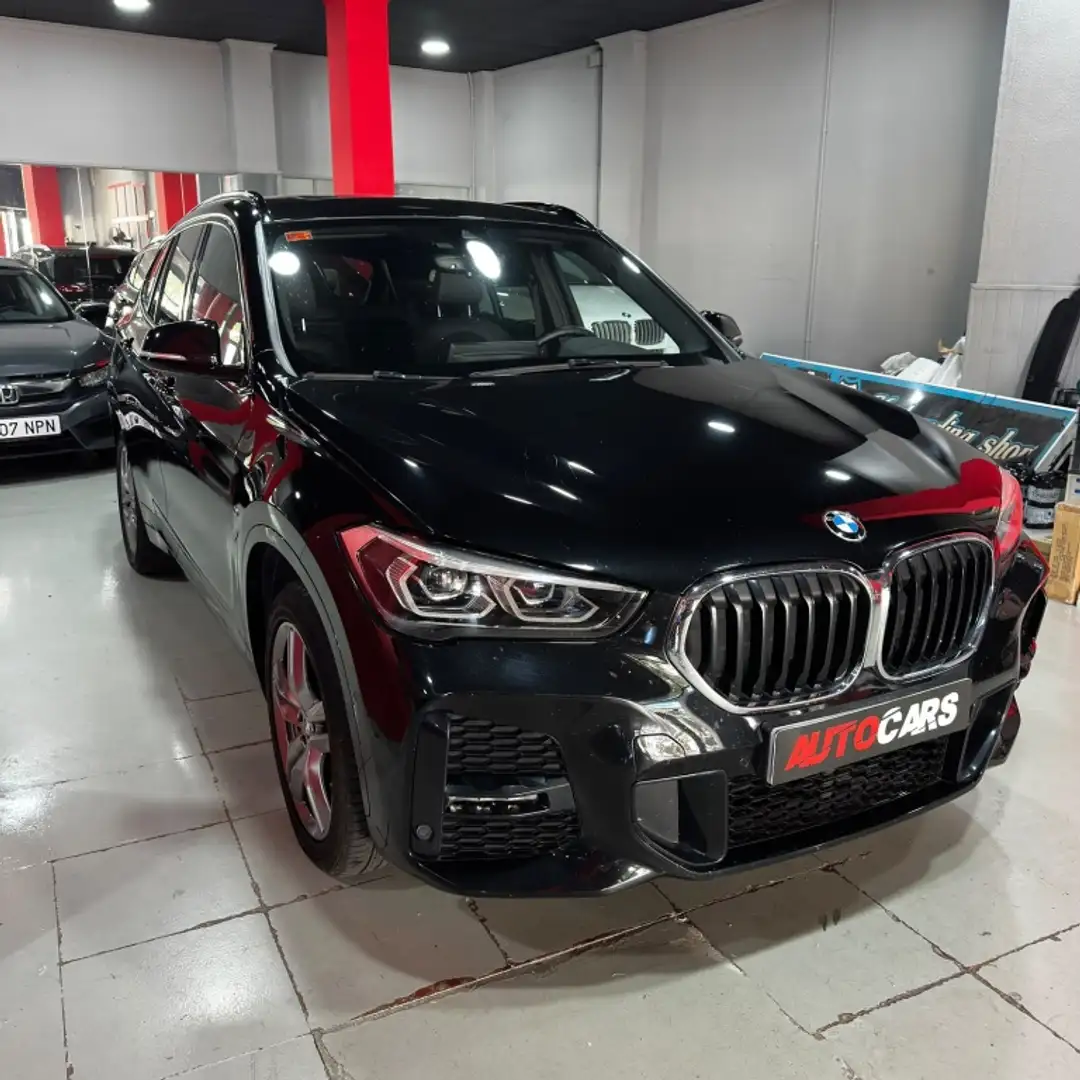 BMW X1 sDrive 18dA Negro - 1