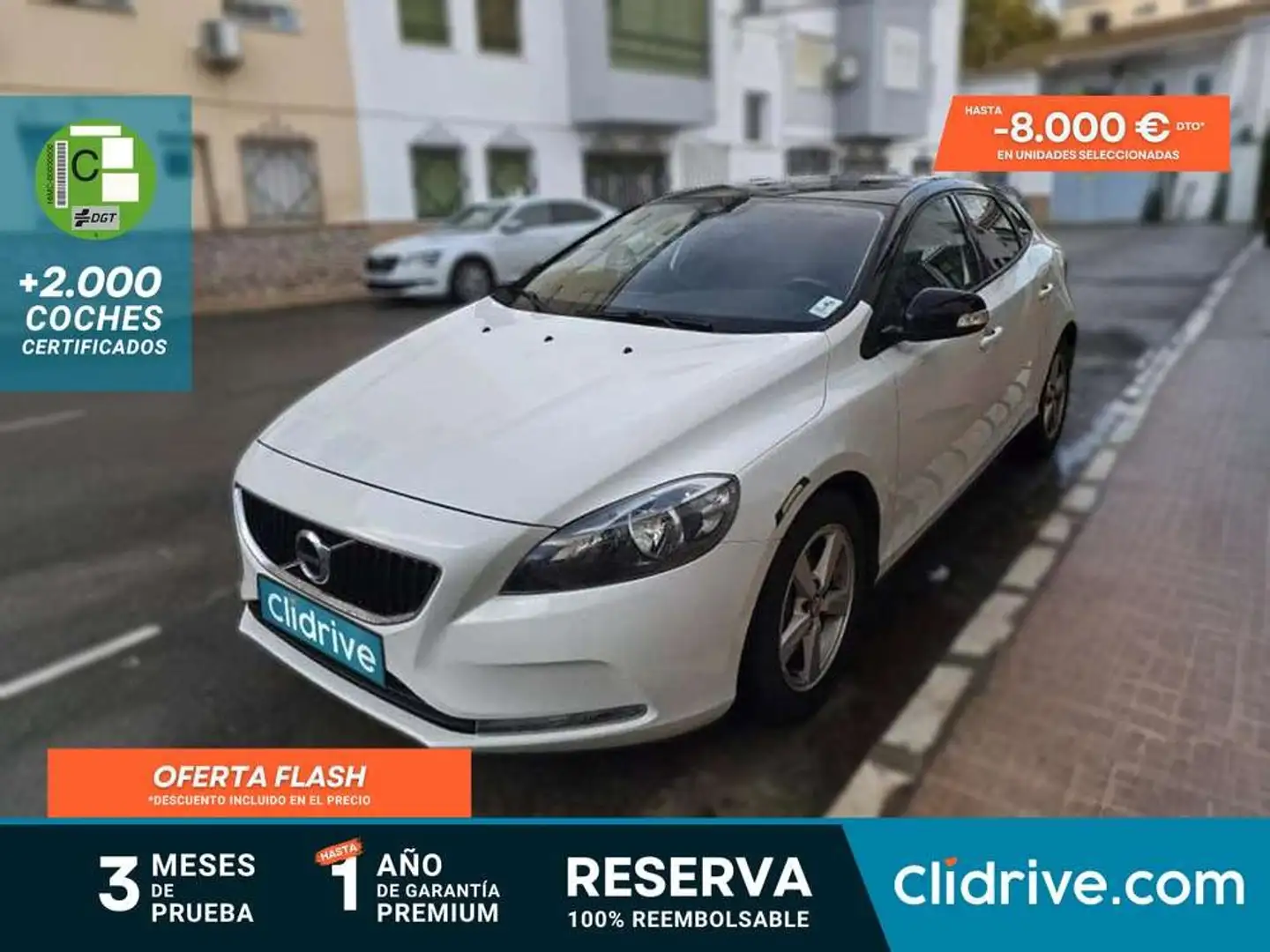 Volvo V40 D2 Momentum Aut. 120 Blanco - 1