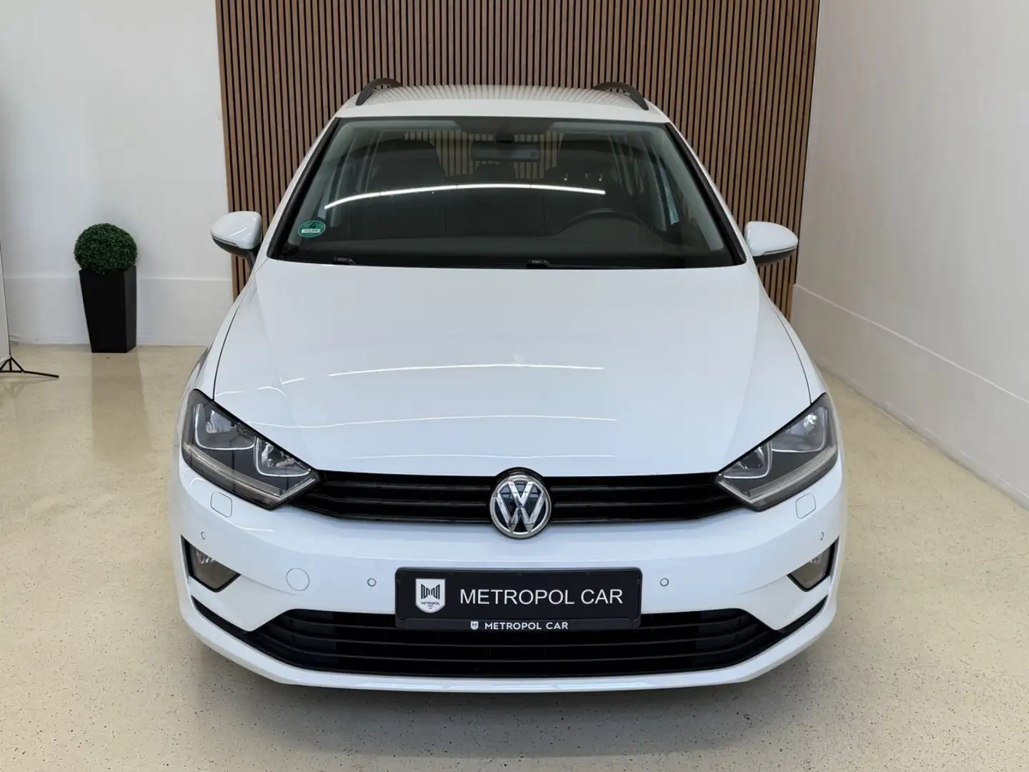 Volkswagen Golf Sportsvan VII BMT/KAM/ZV+GARANTIE+TÜV NEU Weiß - 2