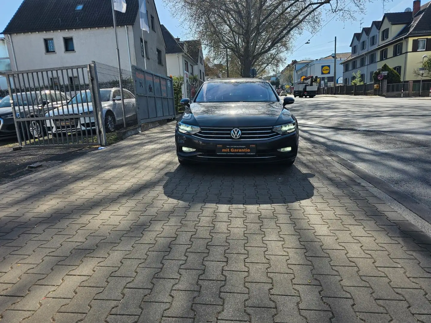 Volkswagen Passat Variant Business,Auto,Klimaaut,NAV,Kamira Grau - 2