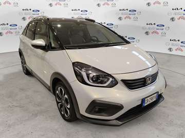 1.5 Crosstar eCVT Bicolor Executive