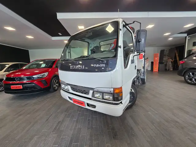 Isuzu NKR CASSONE CON GRU