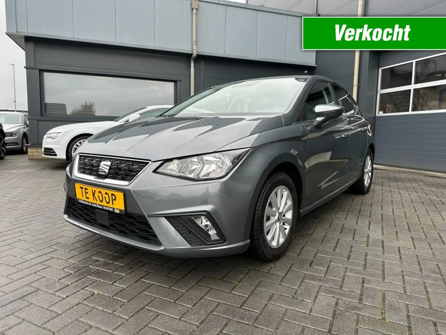 SEAT Ibiza 1.0 TSi Style  Navi. Apple CarPlay Gris - 1