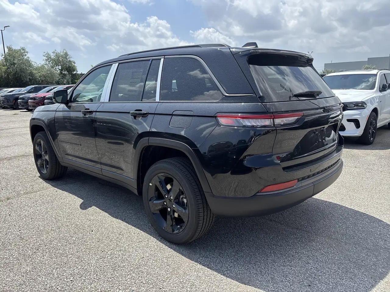 Jeep Grand Cherokee снимка Jeep Grand Cherokee