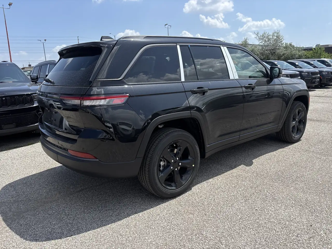Jeep Grand Cherokee снимка Jeep Grand Cherokee