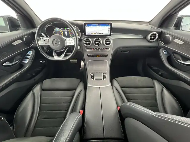 Mercedes-Benz GLC view 6