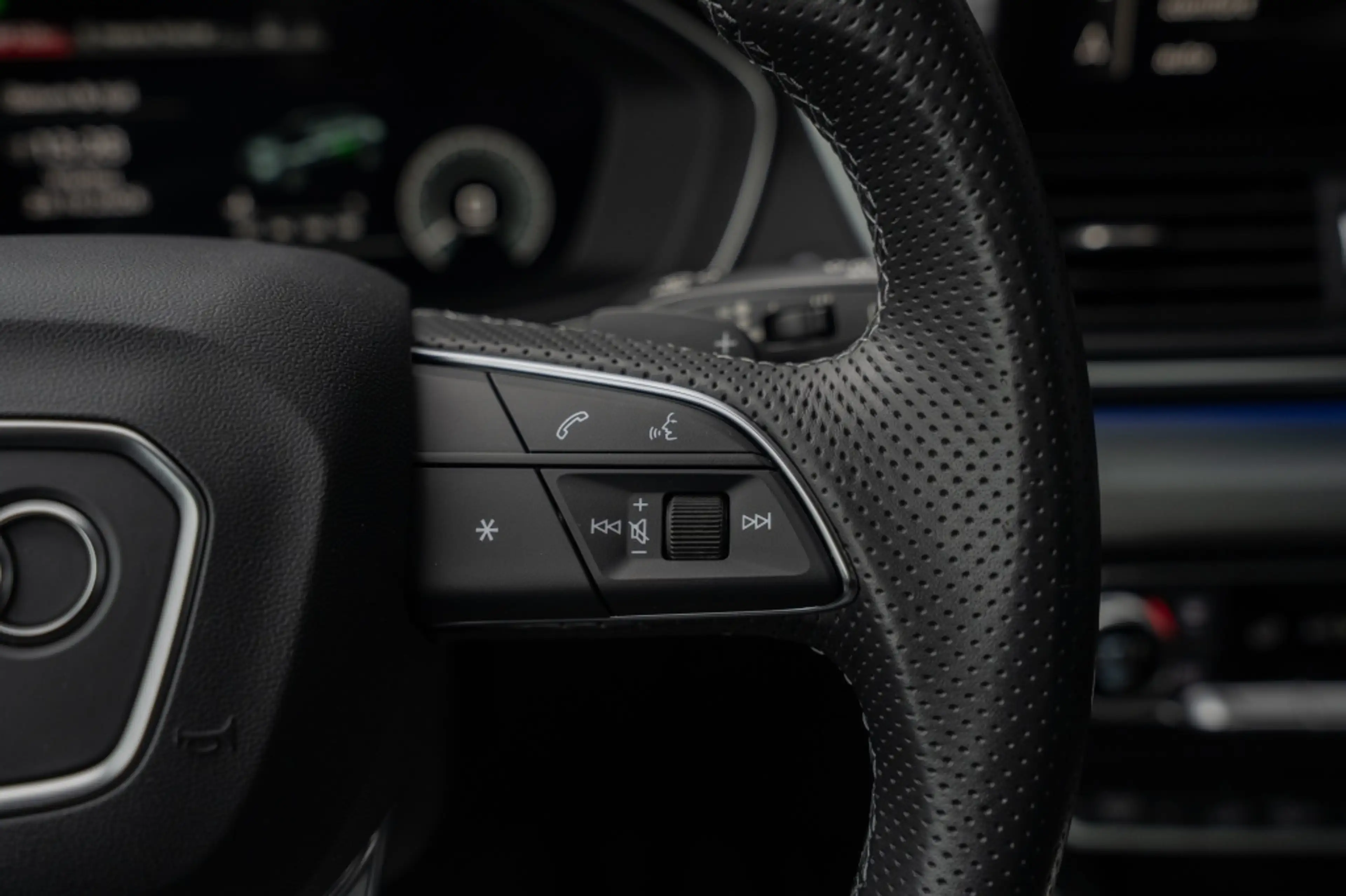 Audi Q5 50 TFSIe Competition 300PK | Luchtv | RS-Stoelen | — photo 46