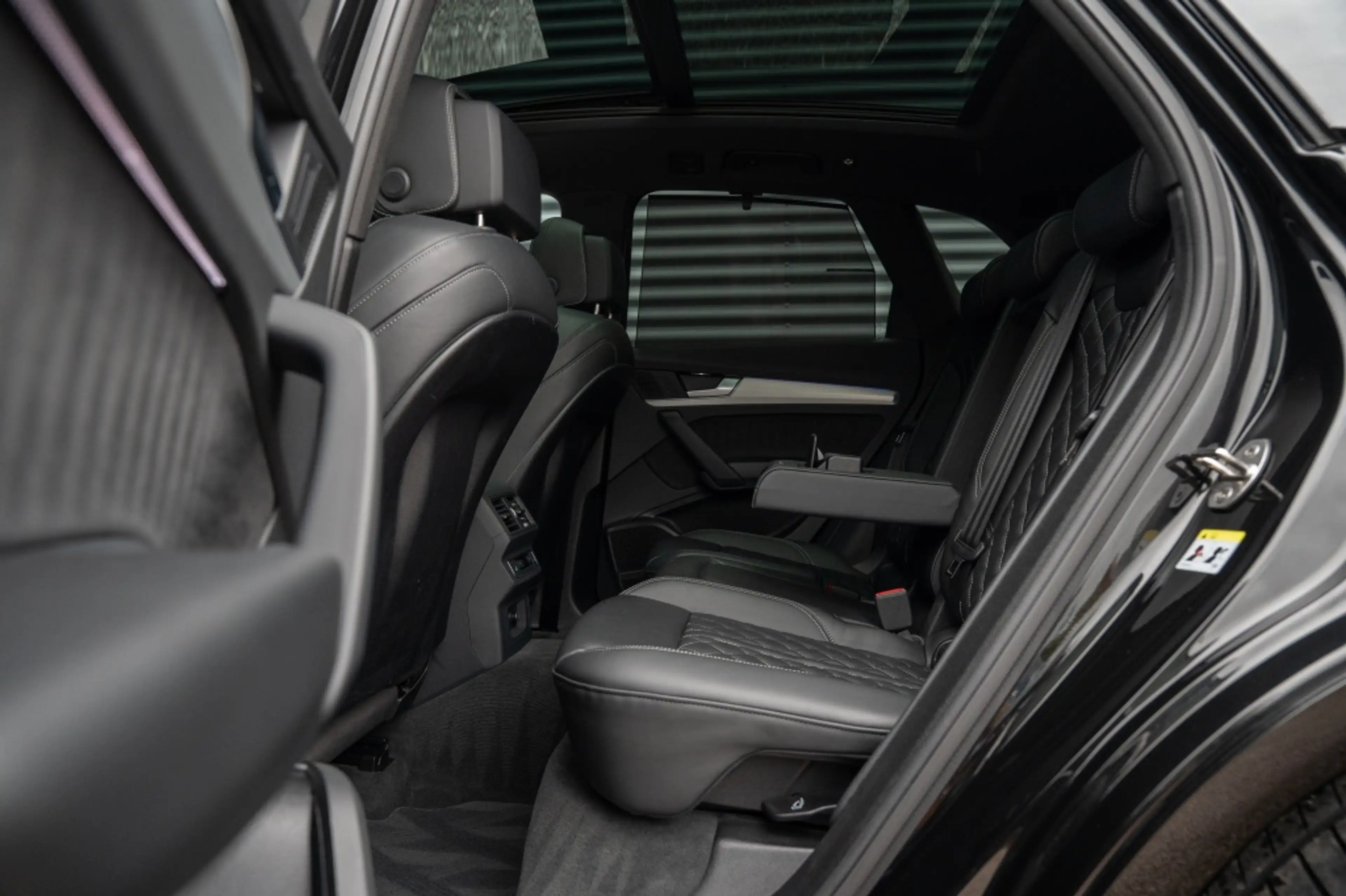 Audi Q5 50 TFSIe Competition 300PK | Luchtv | RS-Stoelen | — photo 40