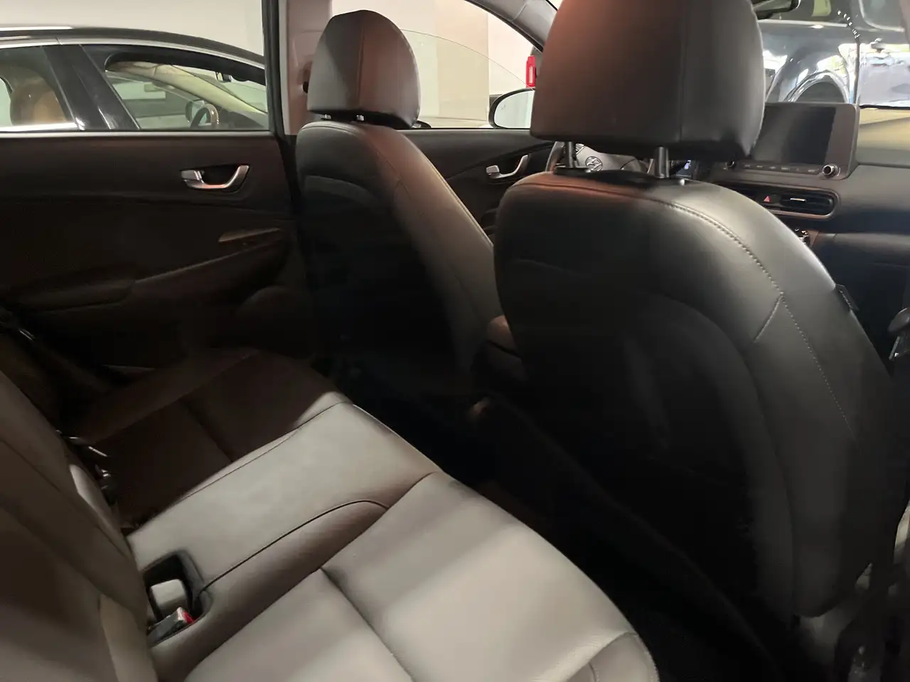 Hyundai KONA снимка Hyundai KONA