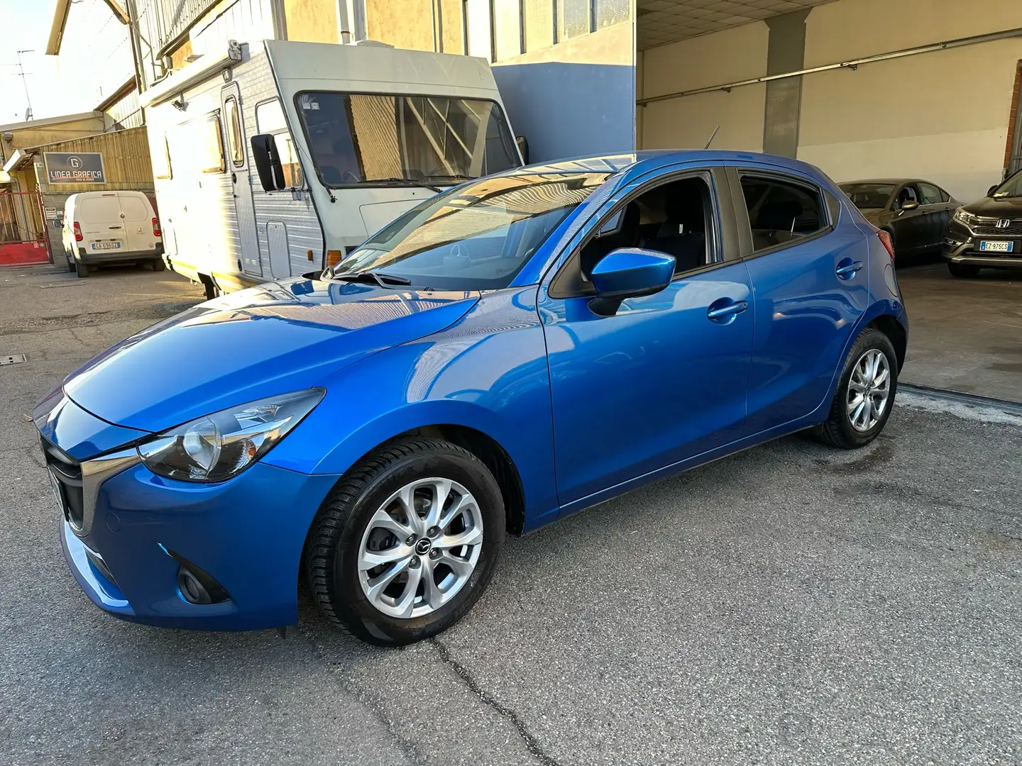Mazda 2 1.5 Essence 75cv NEOPATENTATI Blu/Azzurro - 1