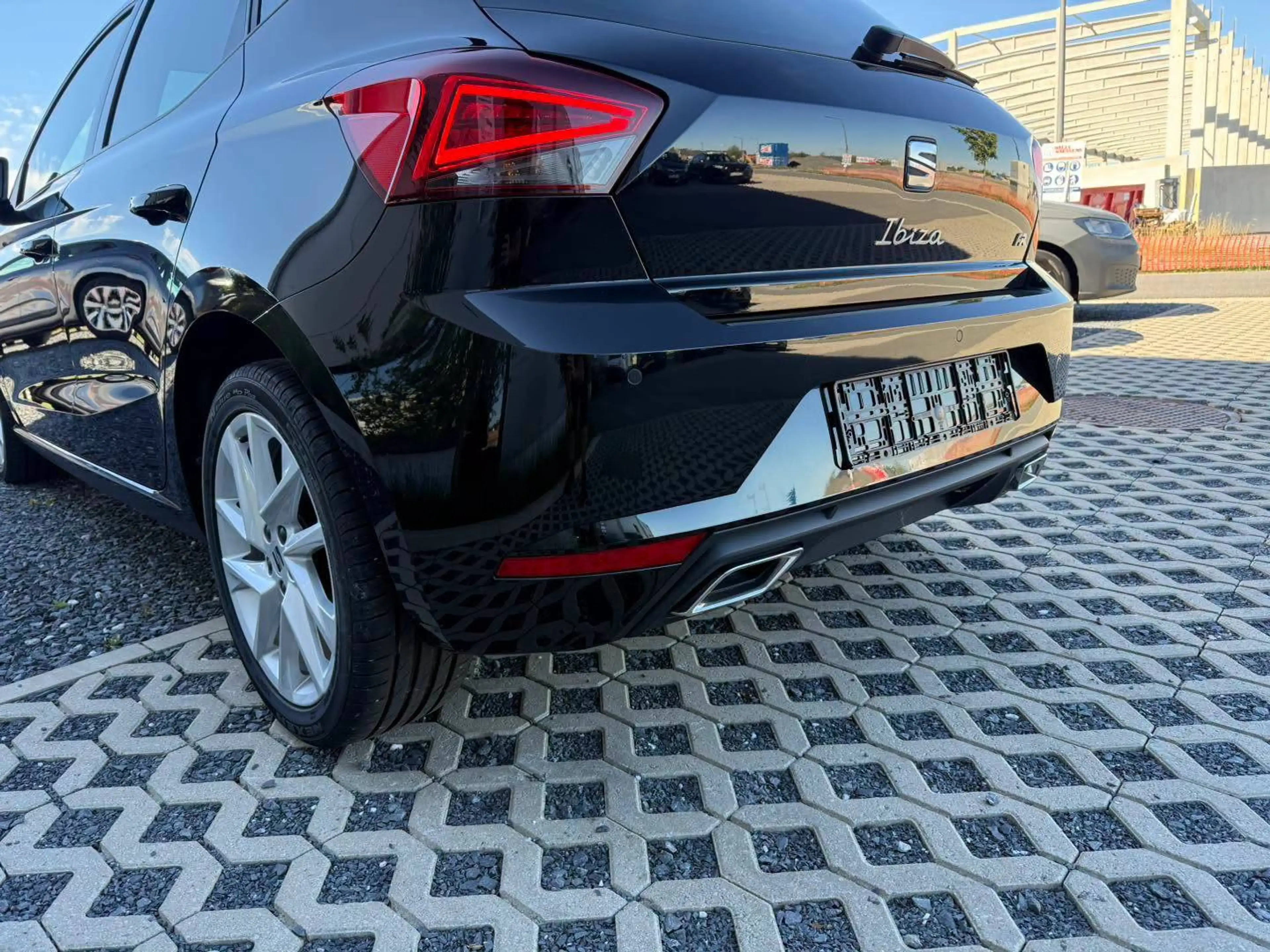 SEAT Ibiza Ibiza 1.0 TSI Style — photo 2
