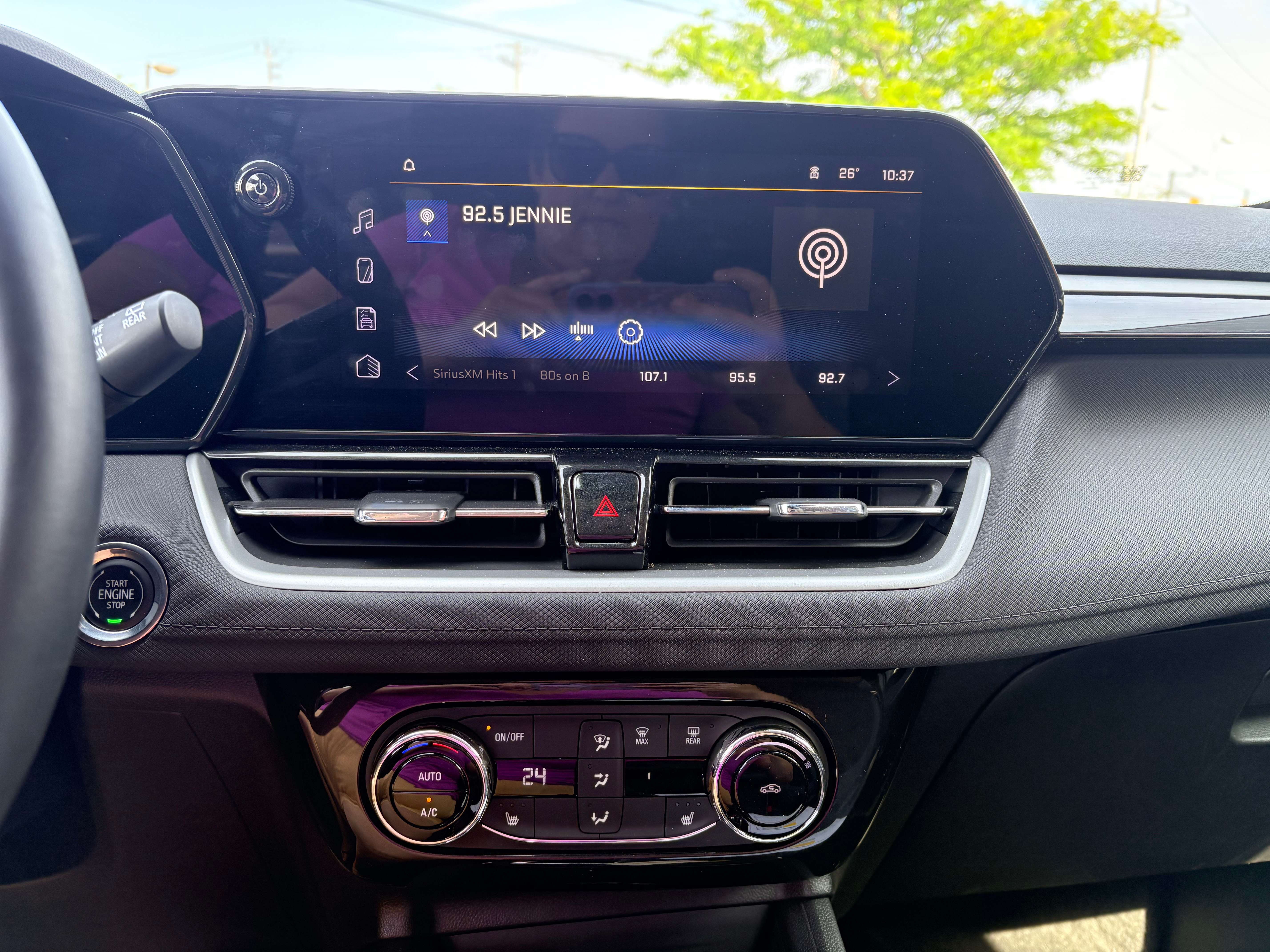 2024 Chevrolet Trailblazer LT AWD | Htd Cloth | Lease Return | Clean CF | photo 3