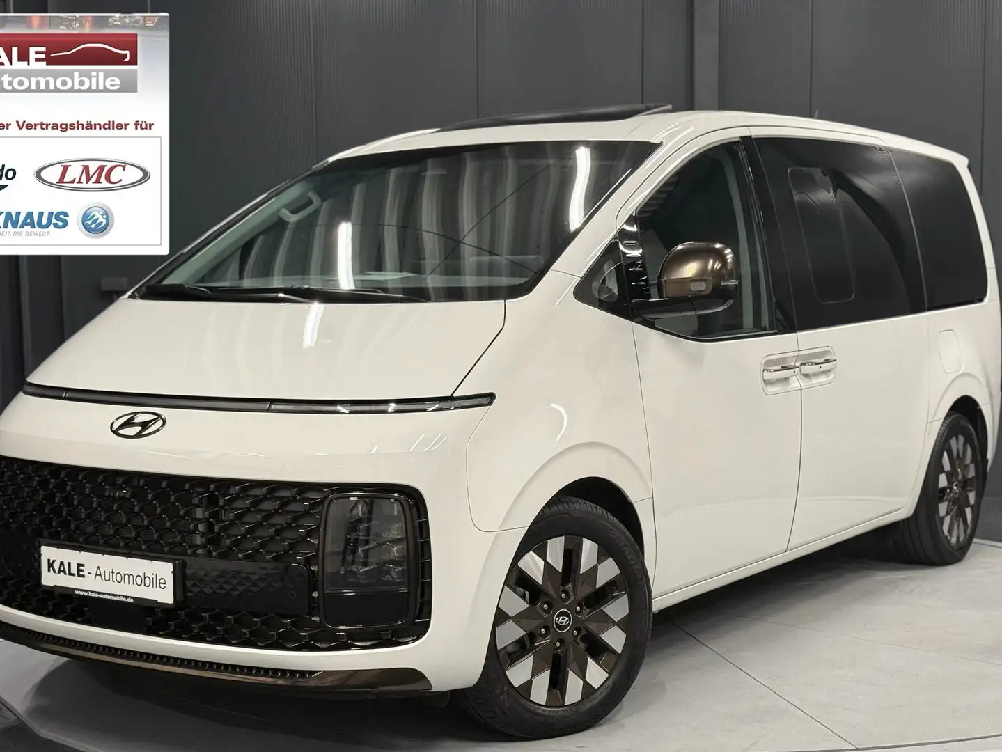 Hyundai STARIA 2.2 CRDi Signature *Shuttle-Paket*RELAX*7-SITZE* Weiß - 1