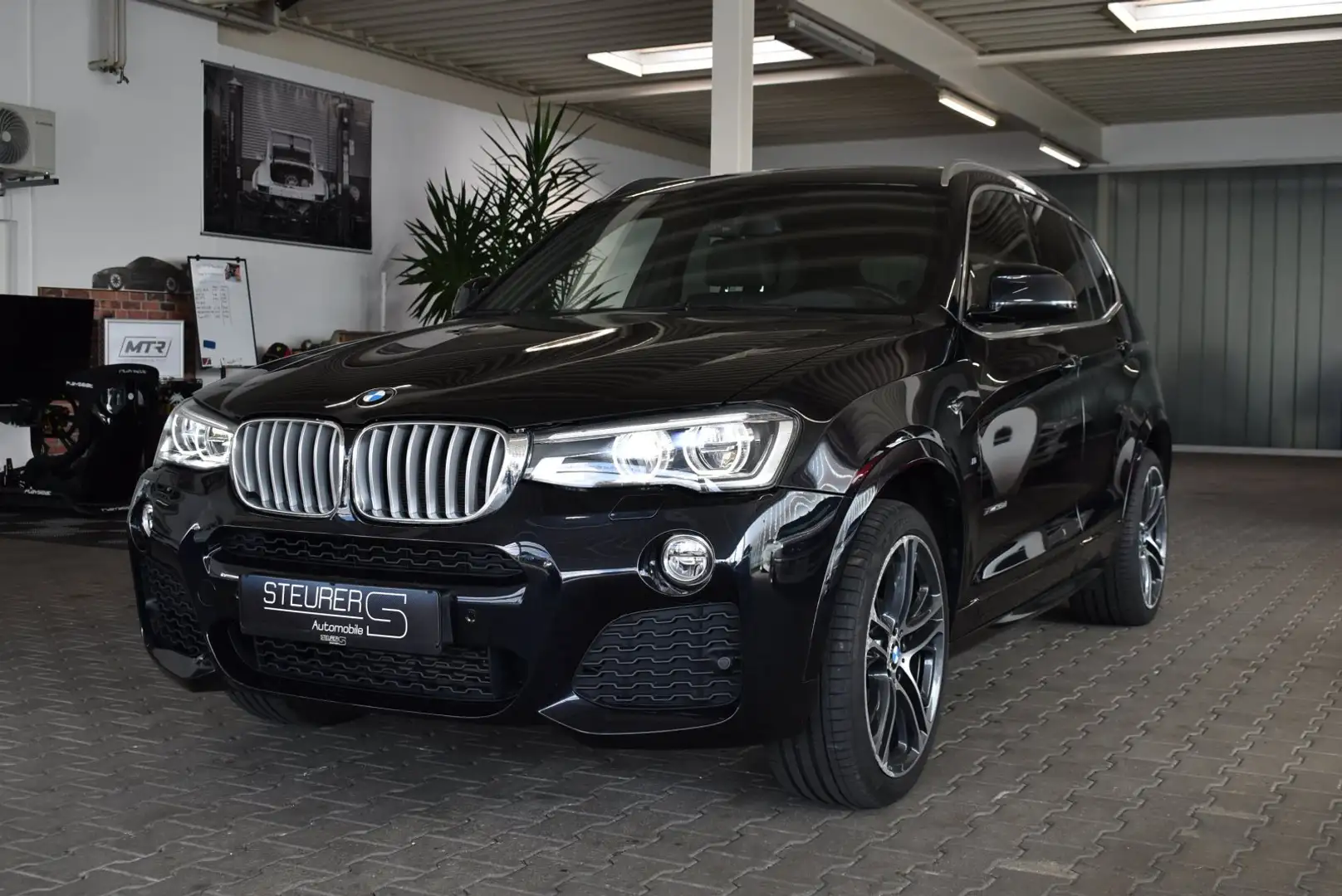 BMW X3 xDrive 35d M-Sport 1.Hand Standhzg HUD Panodach Schwarz - 1