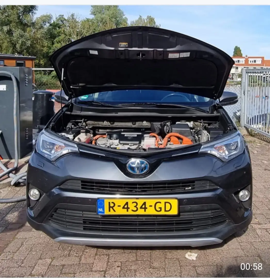 Toyota RAV 4 - 1