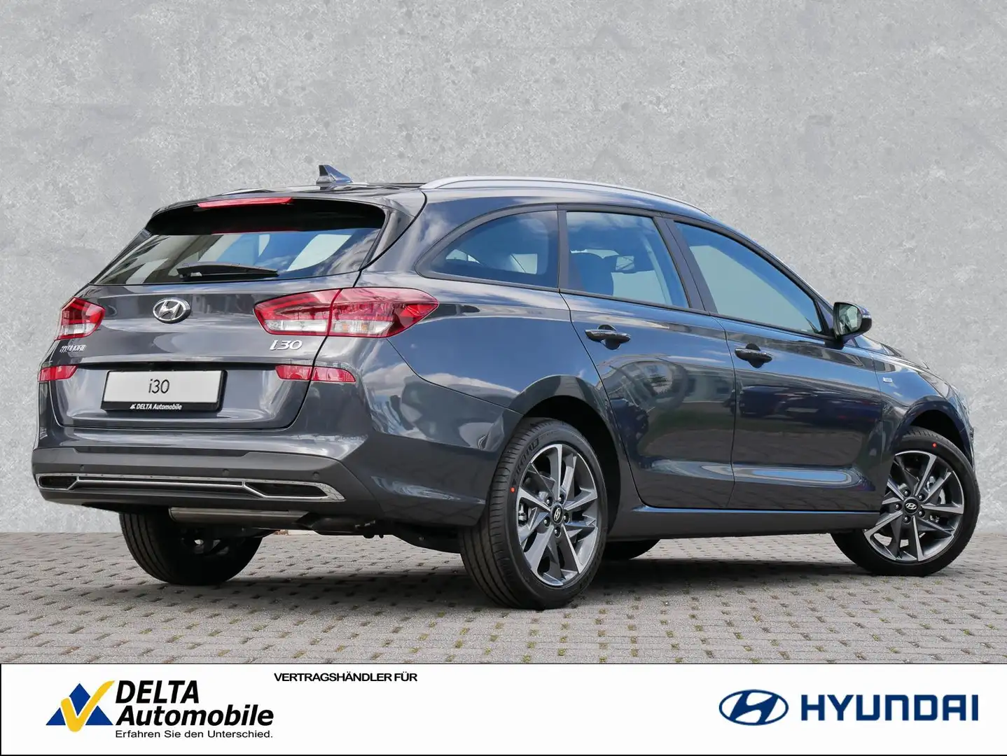 Hyundai i30 Kombi 1.5 DCT Trend Navi Assist Komfort LED Szary - 2
