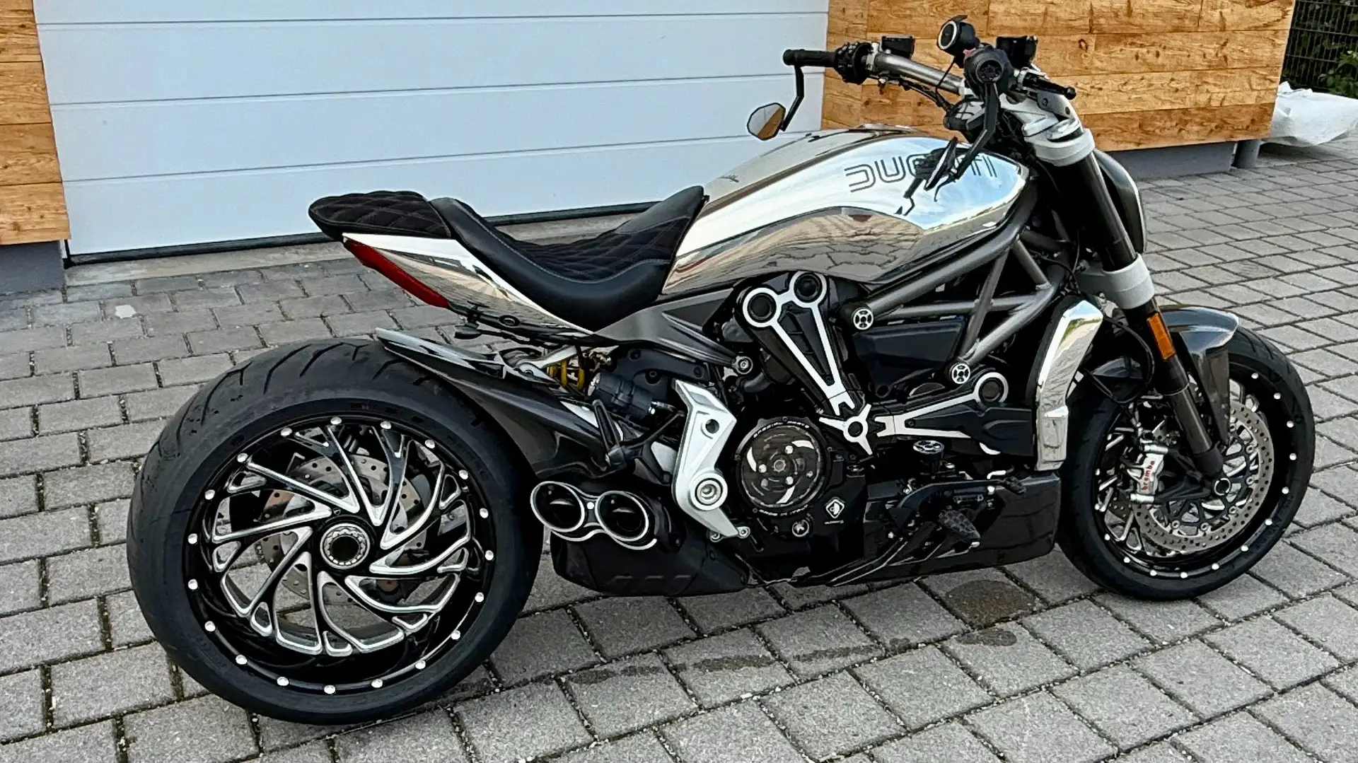 Ducati XDiavel Ducati X Diavel S Chrom Komplett Umbau ! Unikat - 2