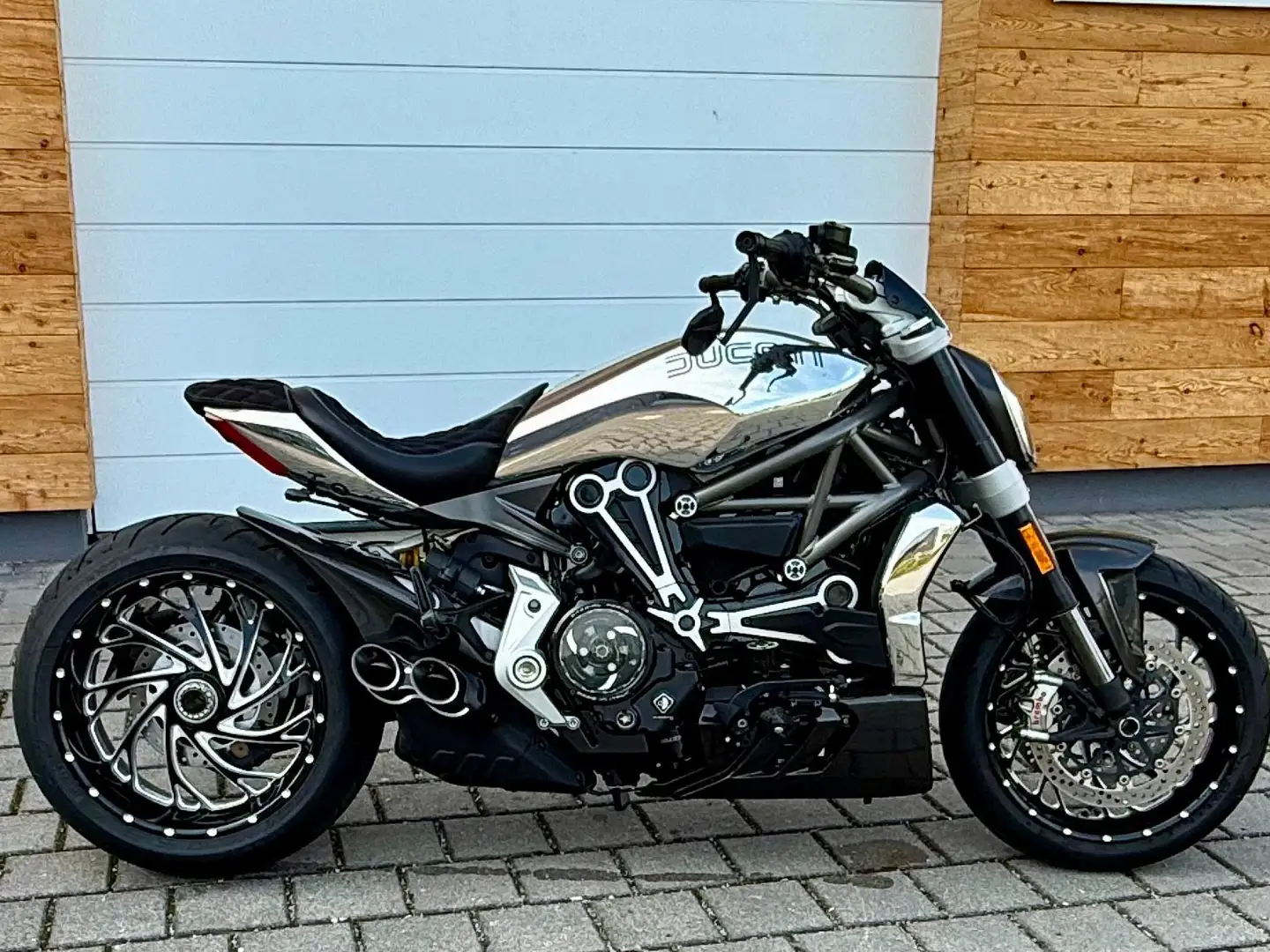 Ducati XDiavel Ducati X Diavel S Chrom Komplett Umbau ! Unikat - 1