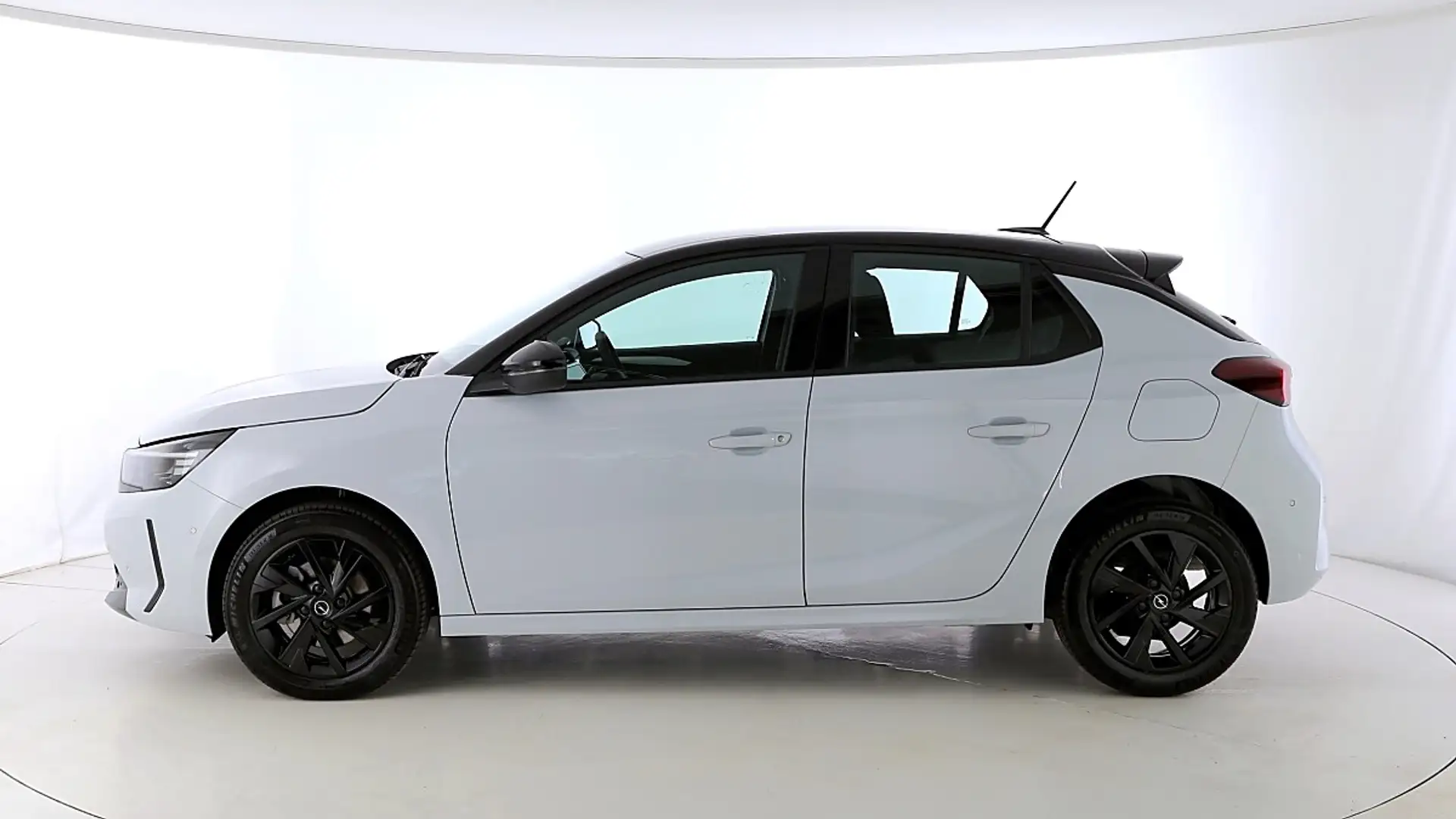 Opel Corsa GS Direct Injection Turbo (74 kW/100PS). 6-Gang... Weiß - 2