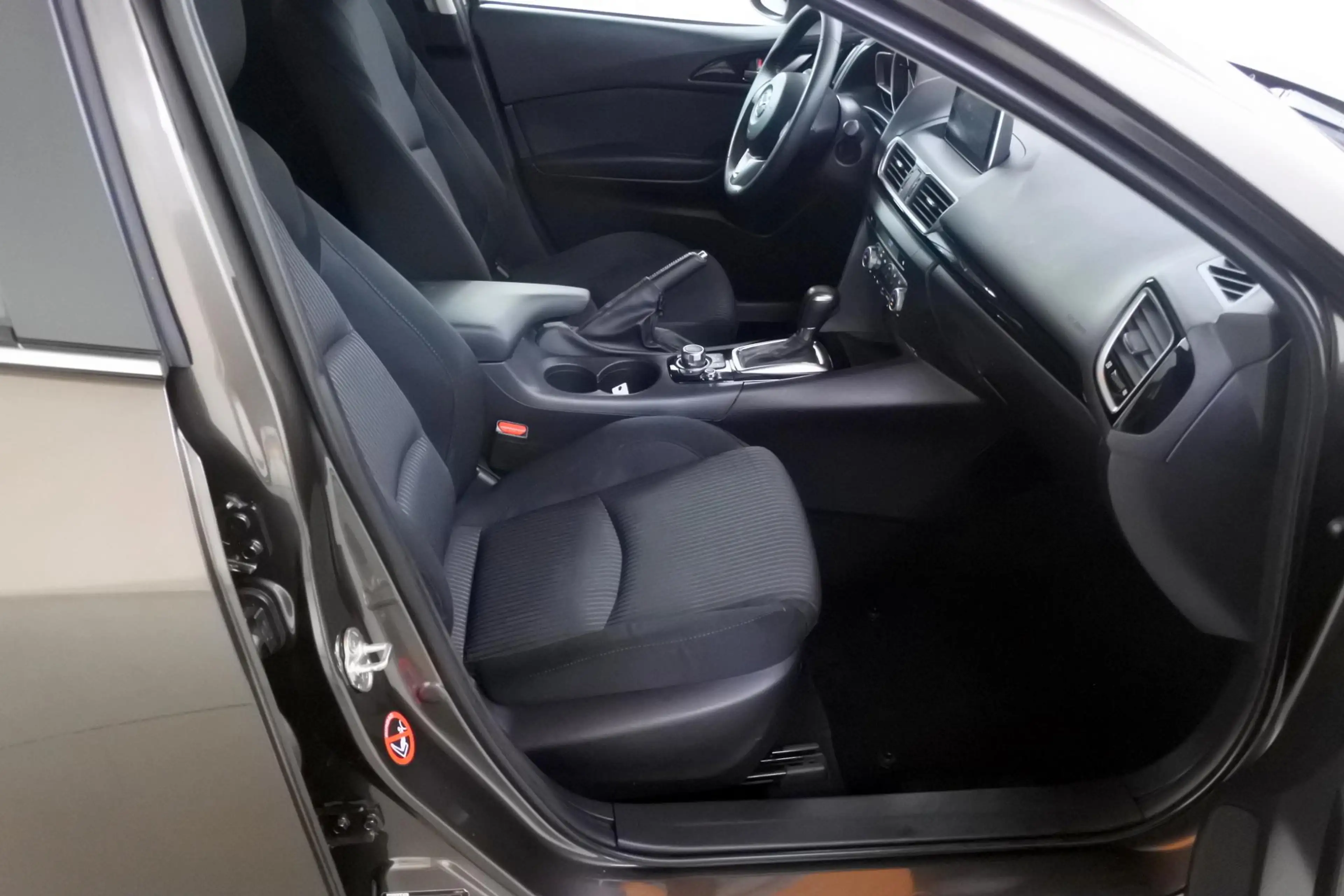 Mazda 3 2.0 120pk Automaat Exclusive-Line 18" — photo 5