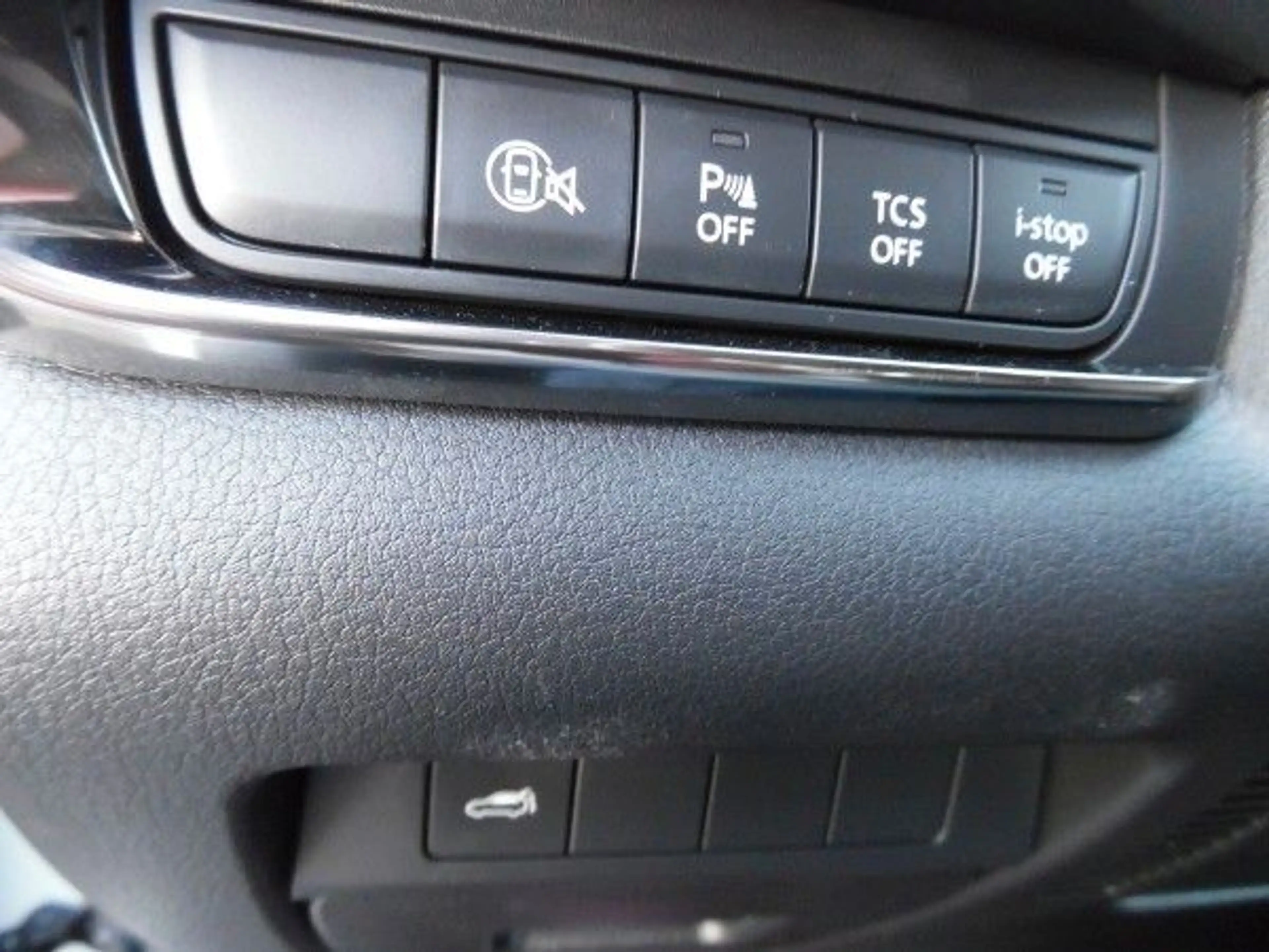 Mazda CX-30 e-SKYACTIV-G M-Hybrid 150 Homura A — photo 15