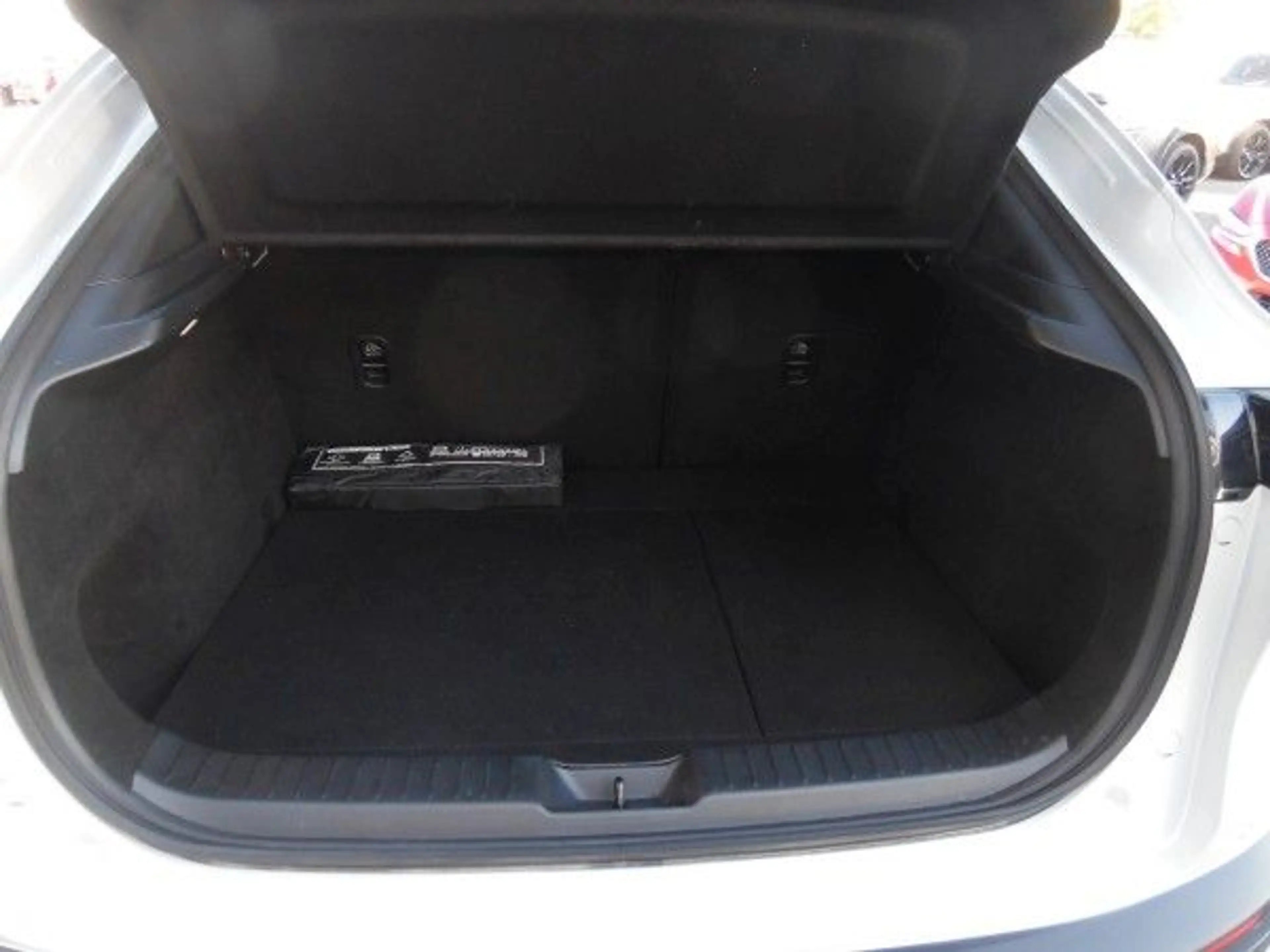 Mazda CX-30 e-SKYACTIV-G M-Hybrid 150 Homura A — photo 9
