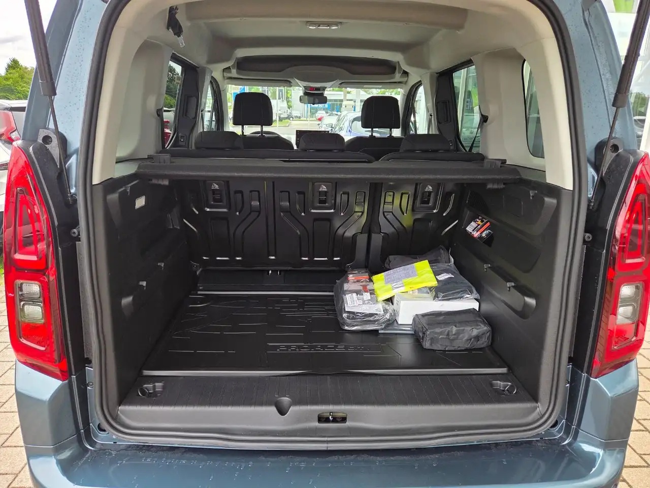 Toyota Proace City Verso 1.2 L1 Teamplayer LED 8