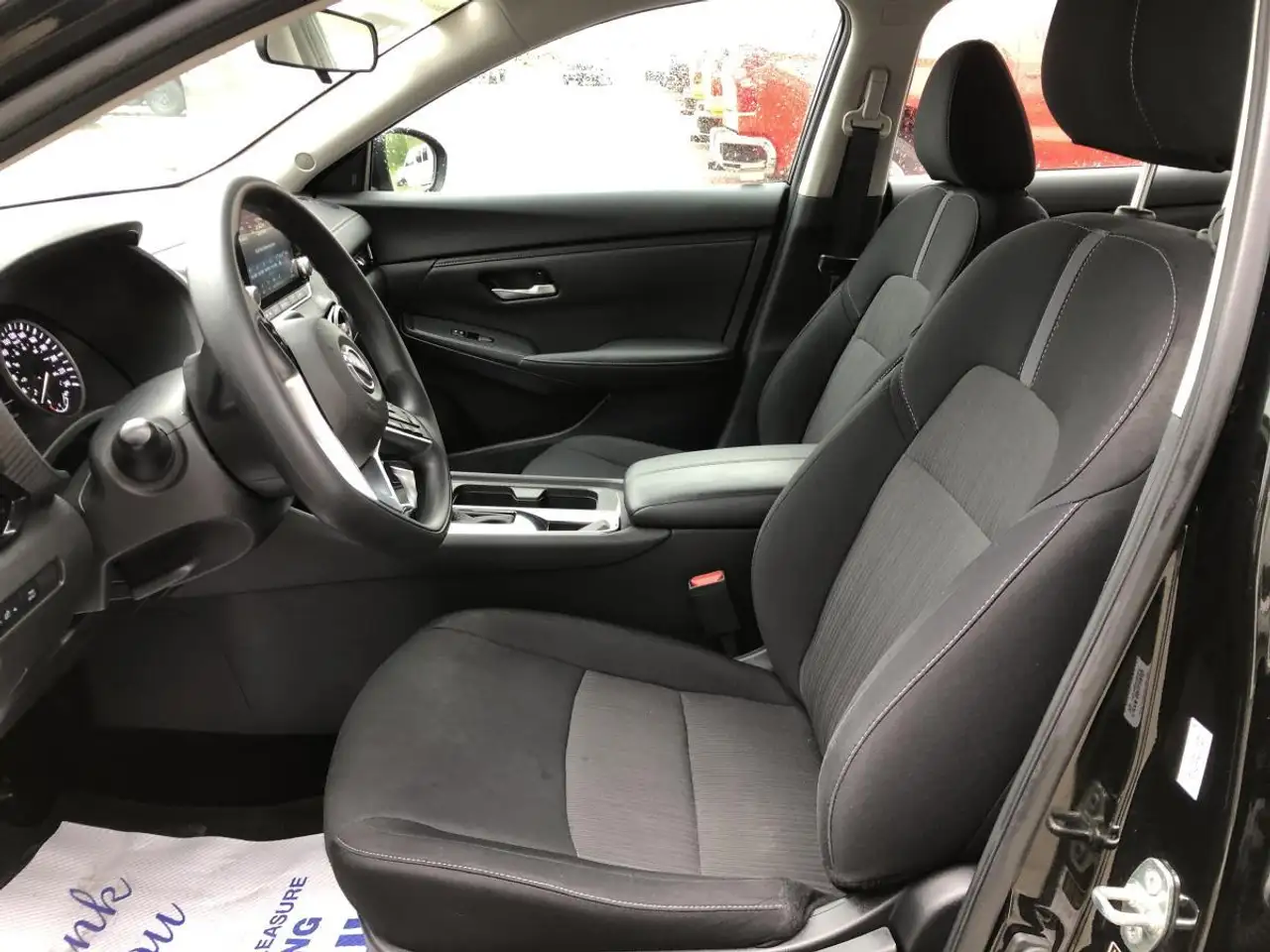 Nissan Sentra снимка Nissan Sentra