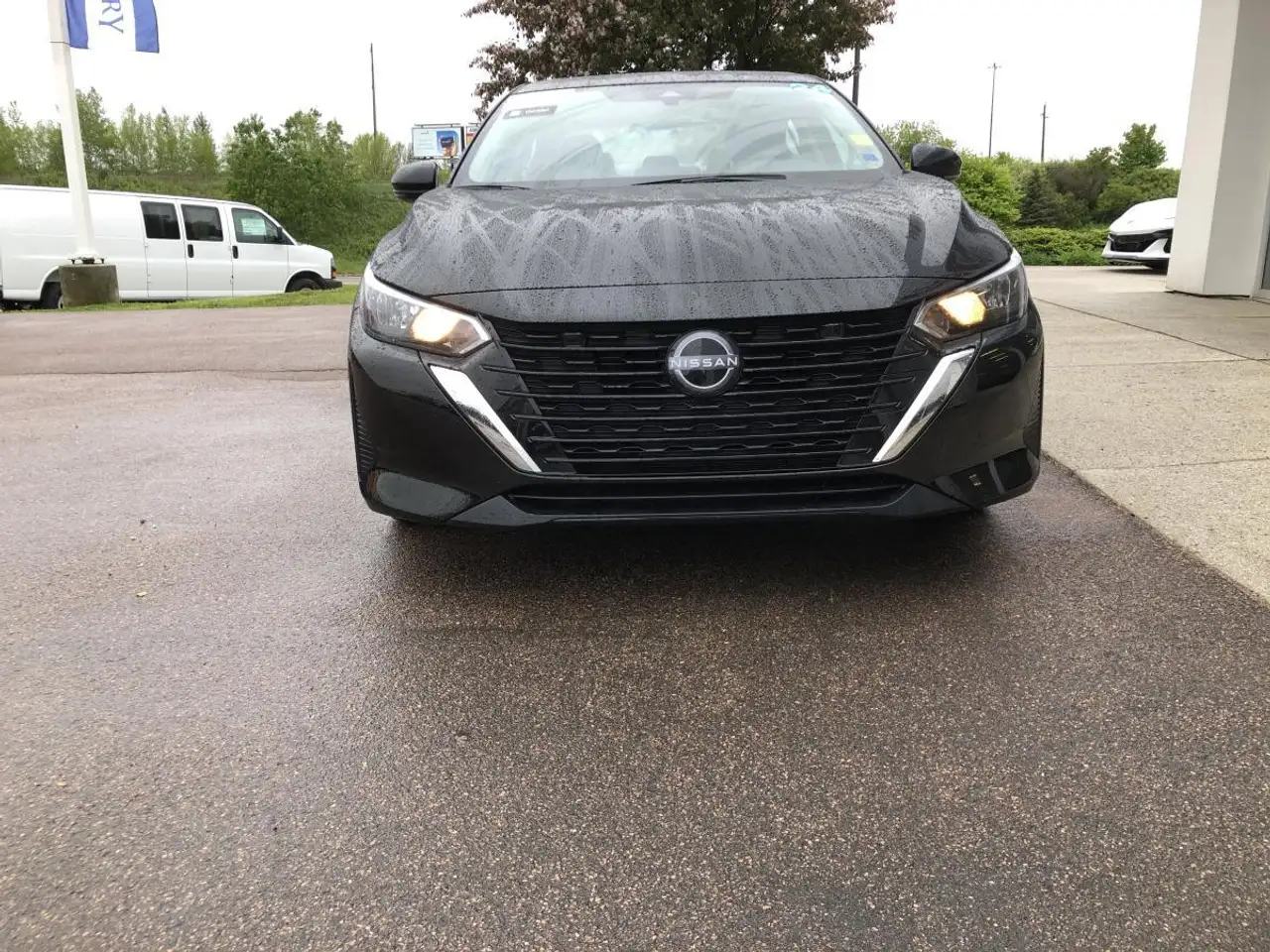Nissan Sentra снимка Nissan Sentra