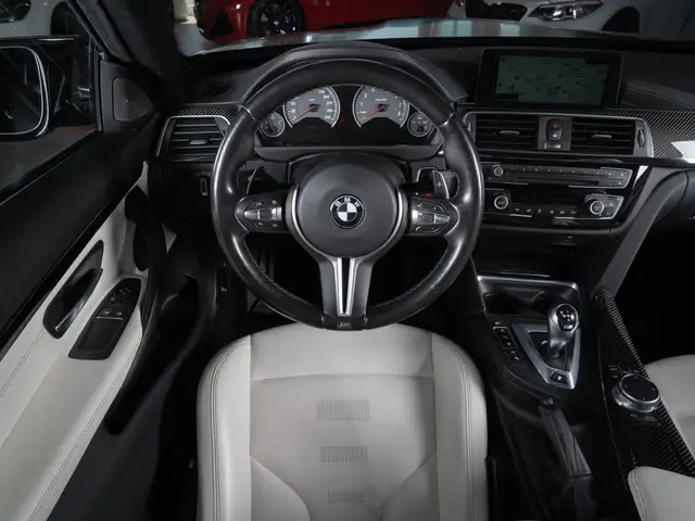 BMW M4 view 22