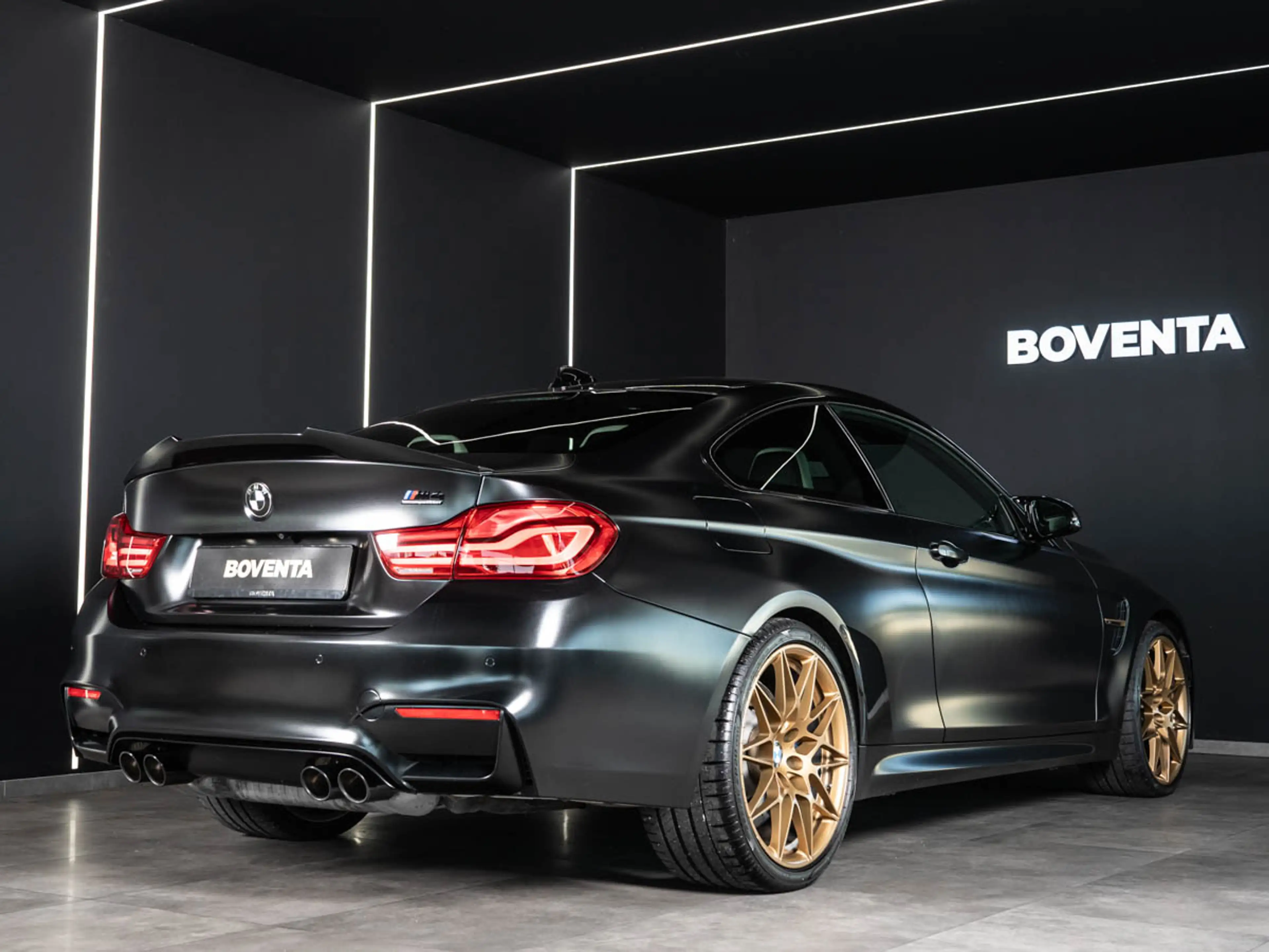 BMW M4 Competition Coupe *FROZEN*VOLL* — photo 8