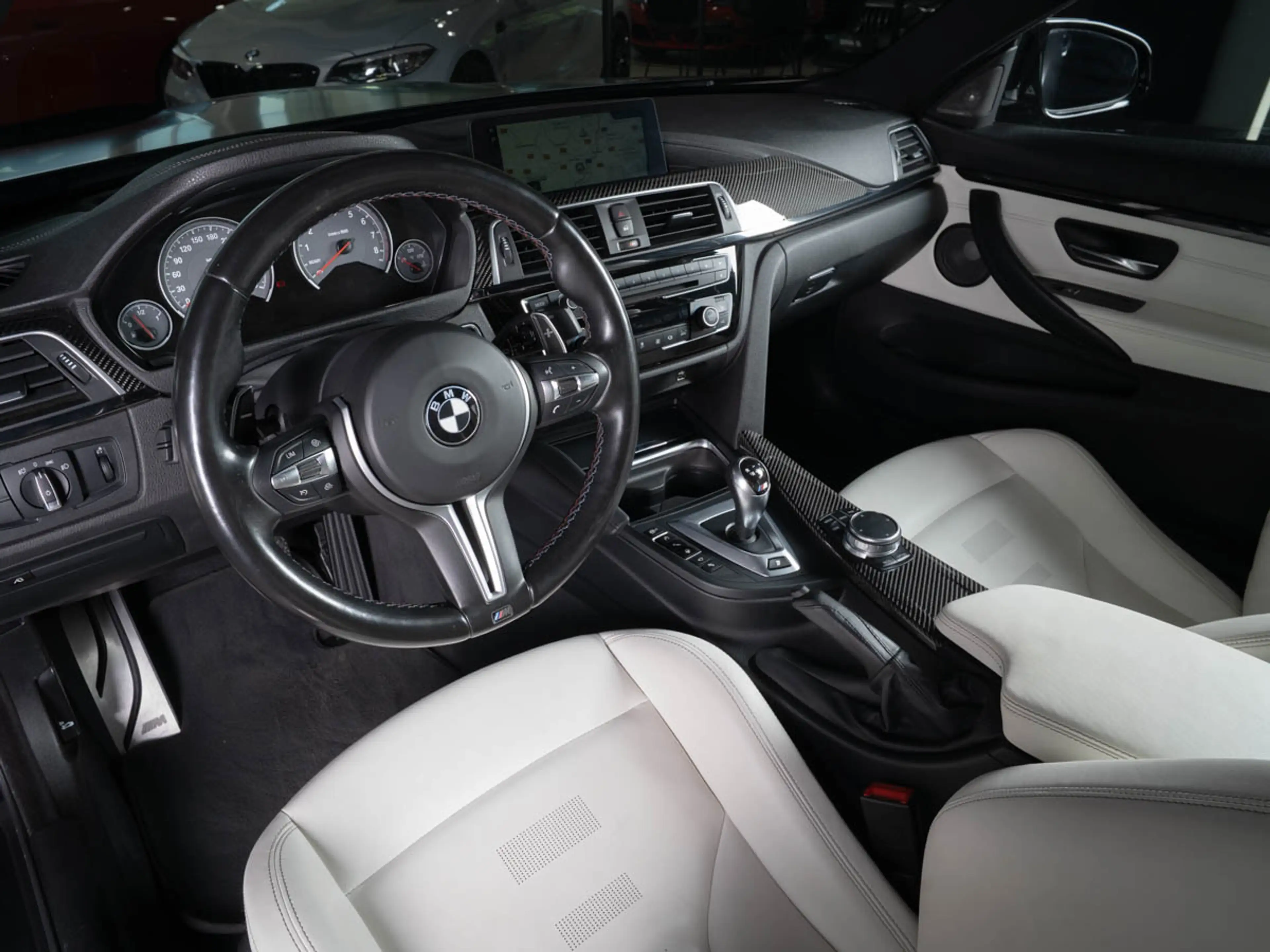 BMW M4 Competition Coupe *FROZEN*VOLL* — photo 10
