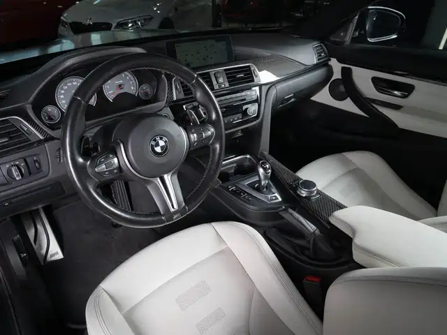 BMW M4 view 10