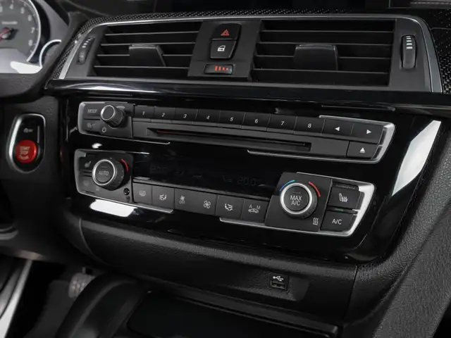 BMW M4 view 18