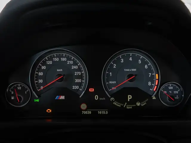BMW M4 view 19