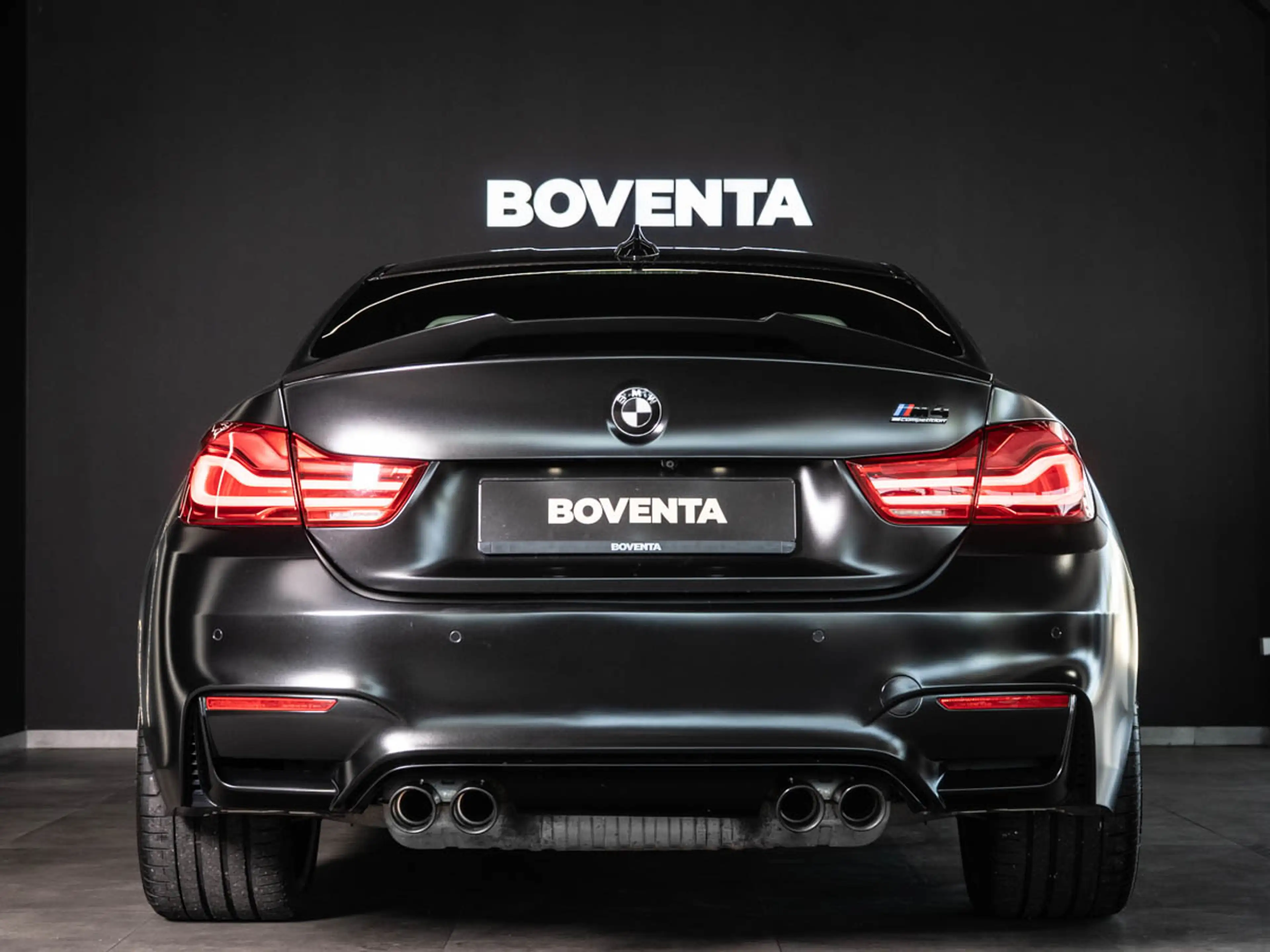 BMW M4 Competition Coupe *FROZEN*VOLL* — photo 9