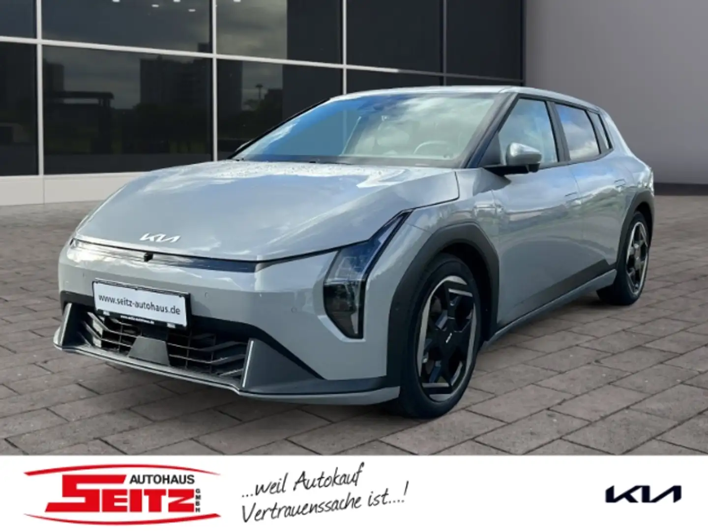 KIA Ev4