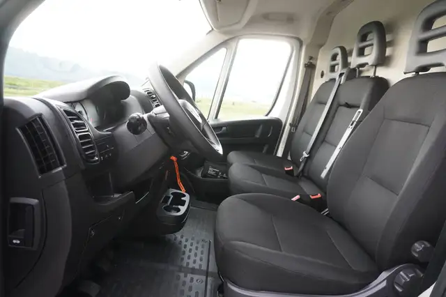 Fiat Ducato view 8